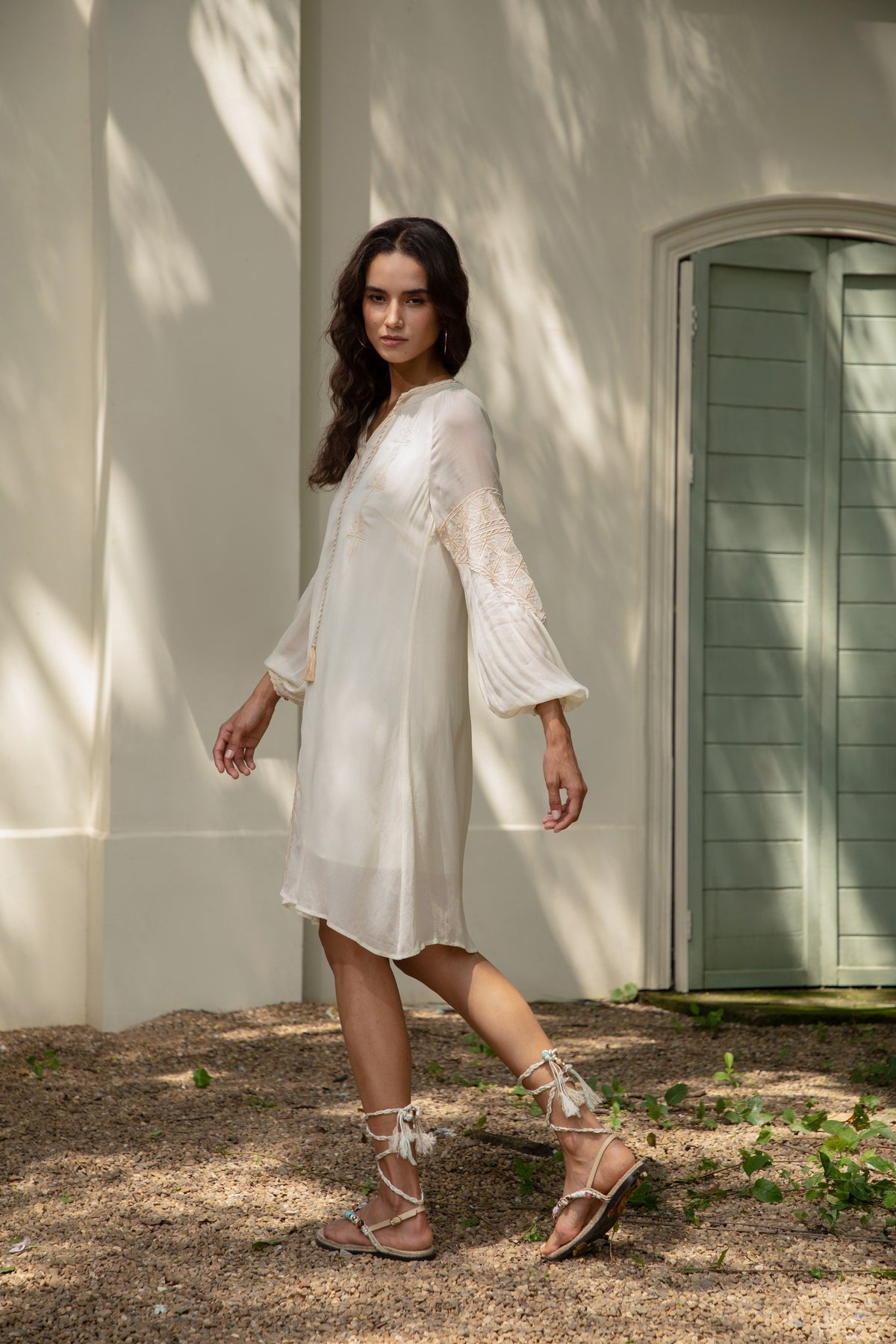 ISABELLA EMBROIDERED SHORT DRESS