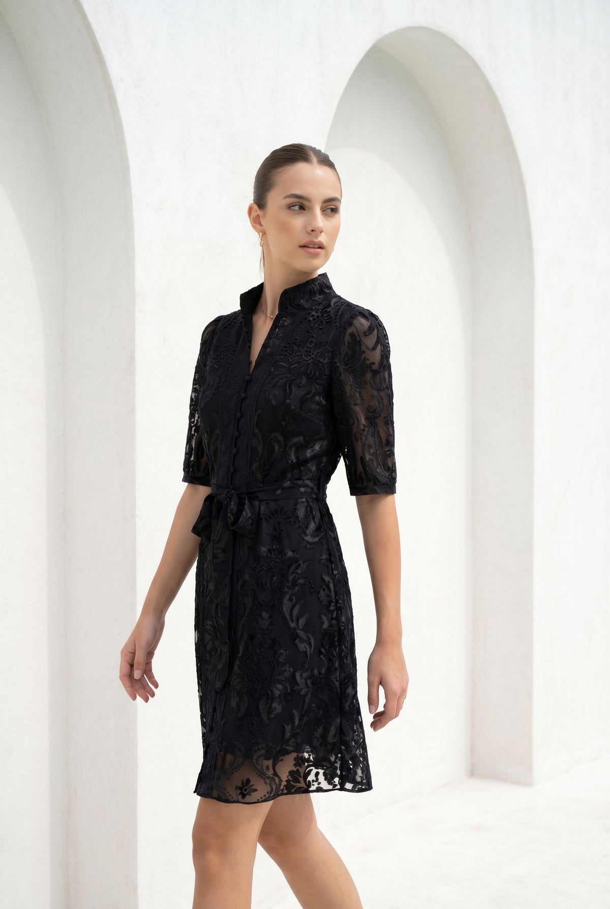 YVETTE LACE SHORT SLEEVES SHORT DRESS