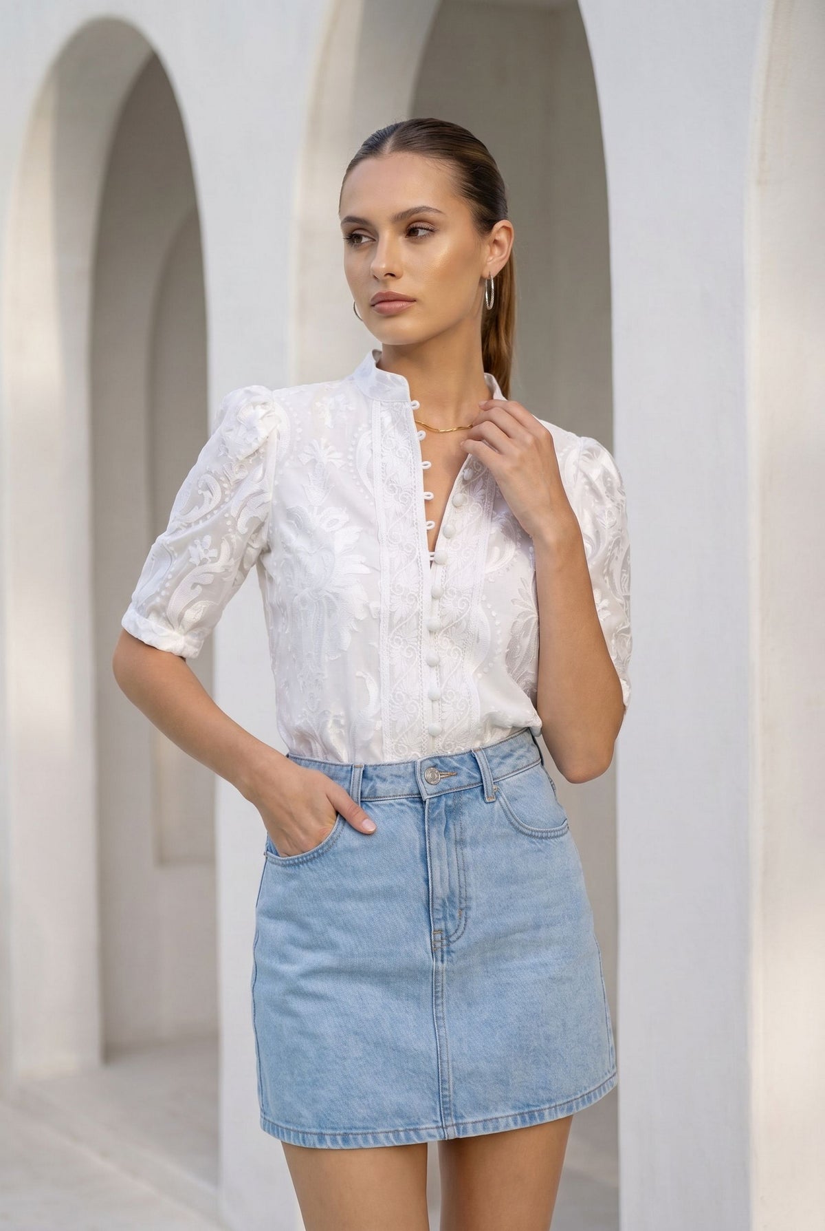 YVETTE SHORT SLEEVES BLOUSE