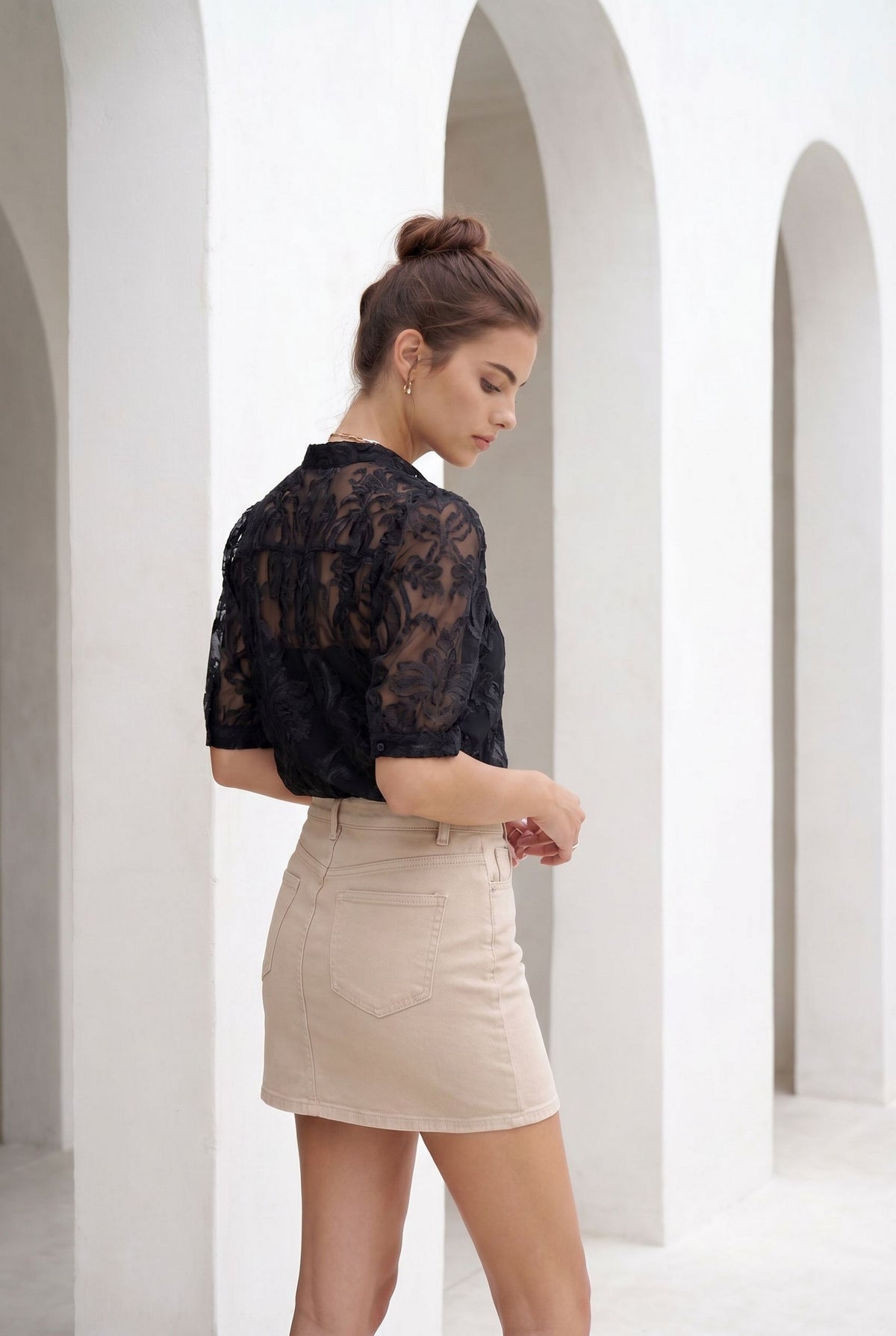 YVETTE SHORT SLEEVES BLOUSE