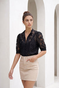 YVETTE SHORT SLEEVES BLOUSE