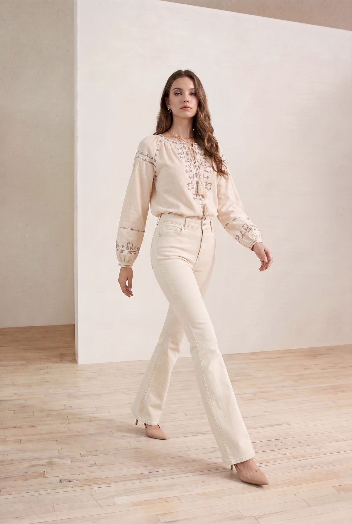 MAPLE EMBROIDERED BLOUSE