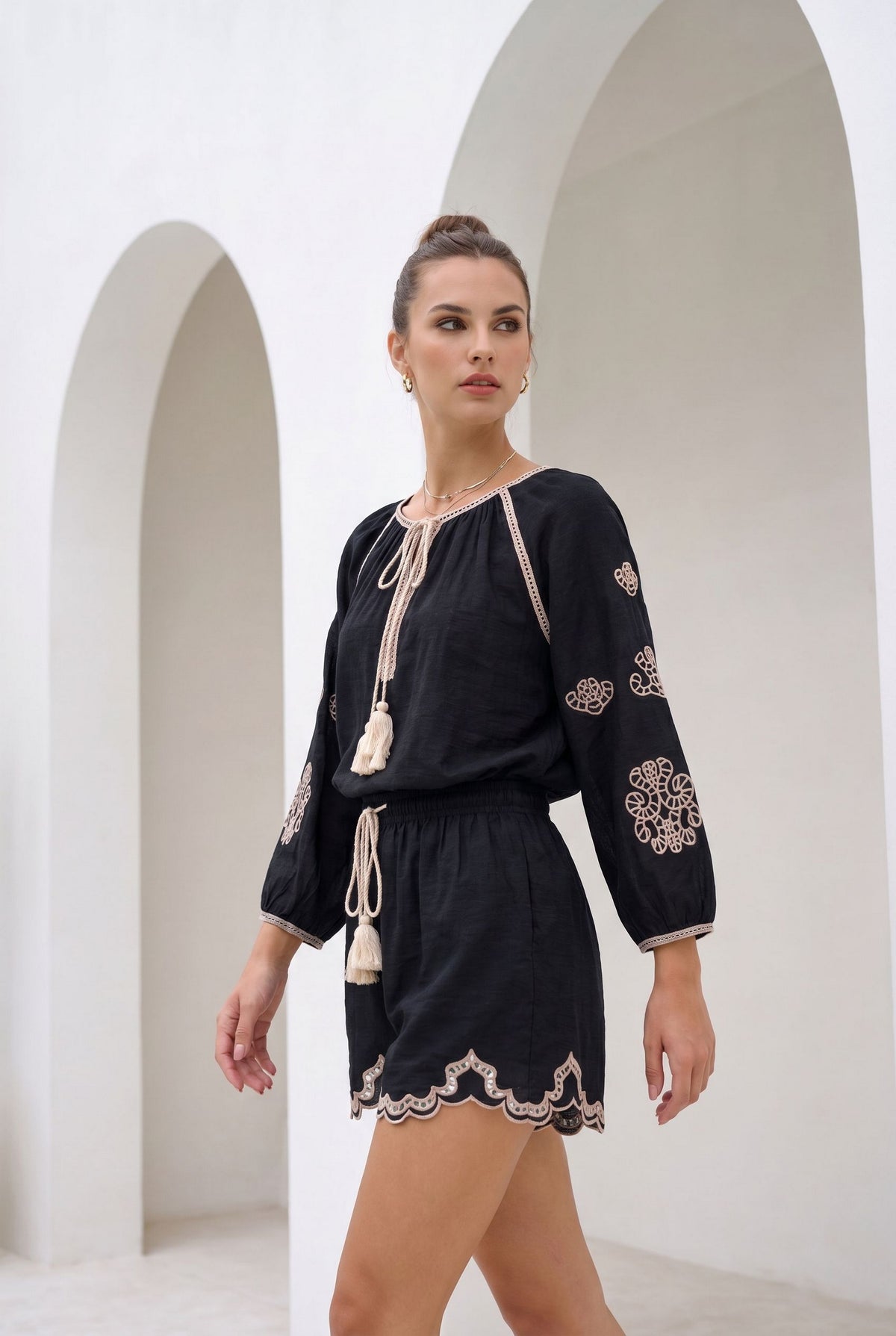MARGUERITE EMBROIDERED BLOUSE