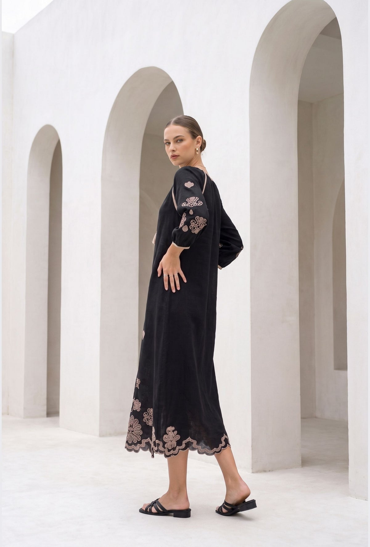 MARGUERITE EMBROIDERED DRESS
