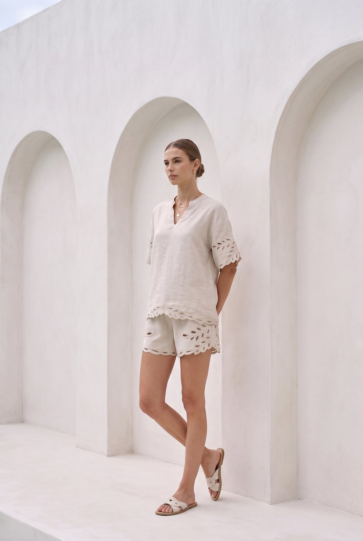 IVY EMBROIDERED BLOUSE