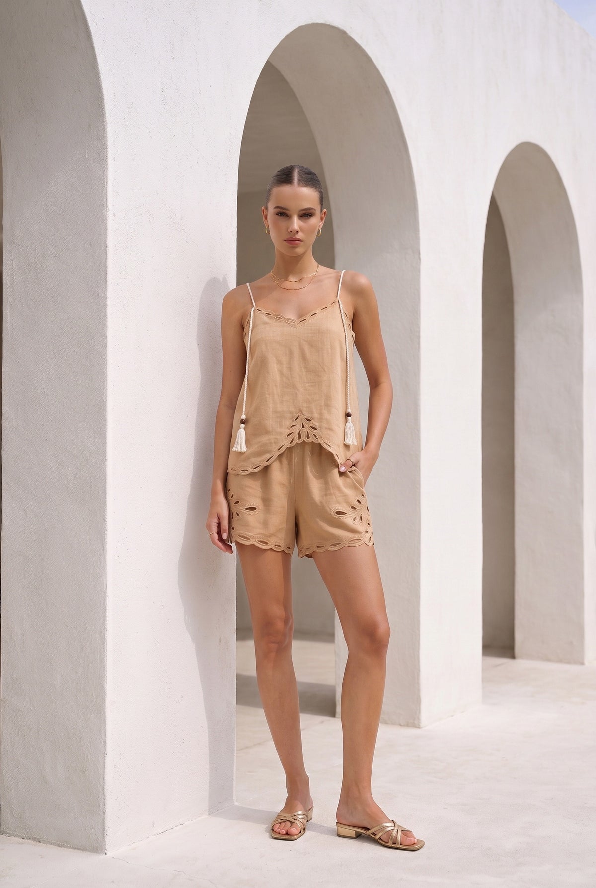 IVY EMBROIDERED SHORTS