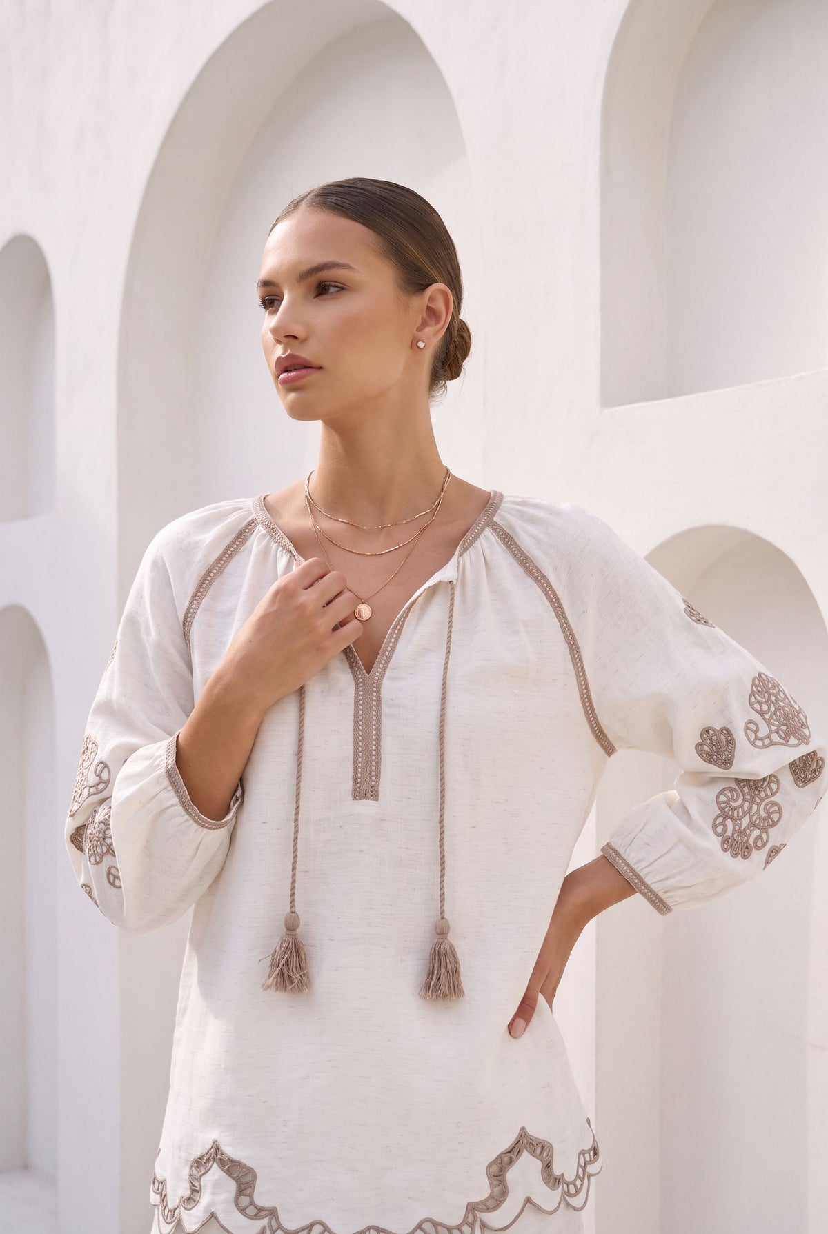 MARGUERITE EMBROIDERED BLOUSE