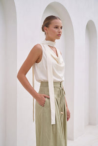 ARIA CAPRI PANTS