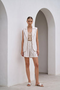 JASPER SLEEVELESS BLAZER
