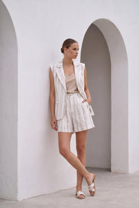 JASPER SLEEVELESS BLAZER